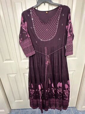 Sale ‼️Purple and Pink Women's Dress in size 23” 100% cotton and lined.